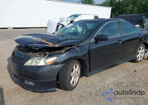 2007 Toyota Camry Se V6 z USA, uszkodzony, nr VIN 4T1BK46K27U046544